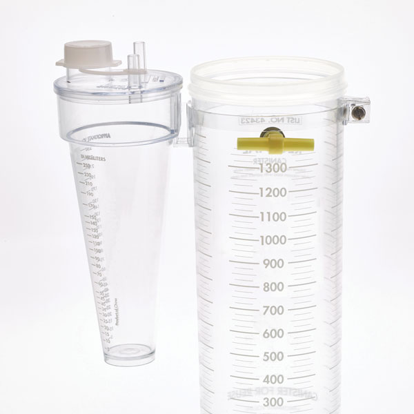 2. Deslice el dispositivo ACCU-MEASURE® de 250 ml en el soporte.